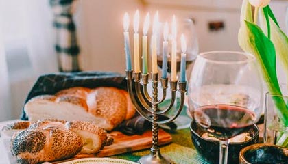 成品油：原油支撑价格连涨 下半月或弱势震荡