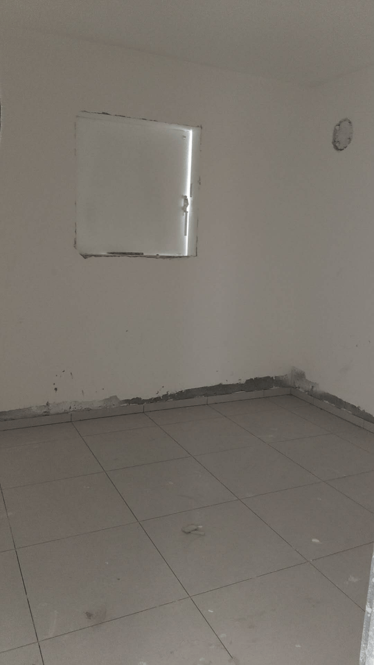 四川男子讲述在以经历:有时到四五米深地下管道躲避 睡眠多少取决于导弹打的次数