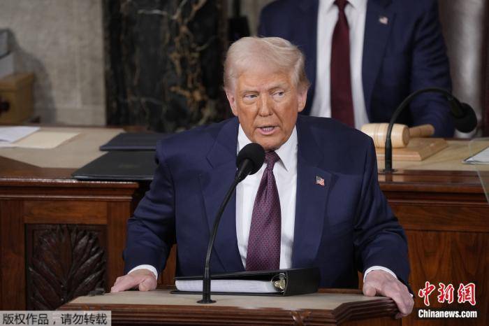 特朗普：美国上个月通过关税赚了250亿美元
