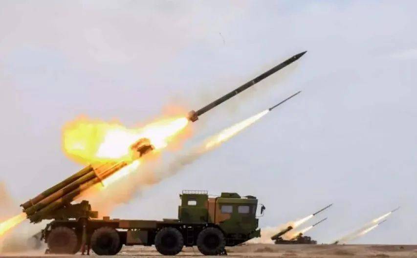 泽连斯基下令连夜换人,乌克兰39岁女总理刚一上台,就誓言要和俄罗斯打到底!