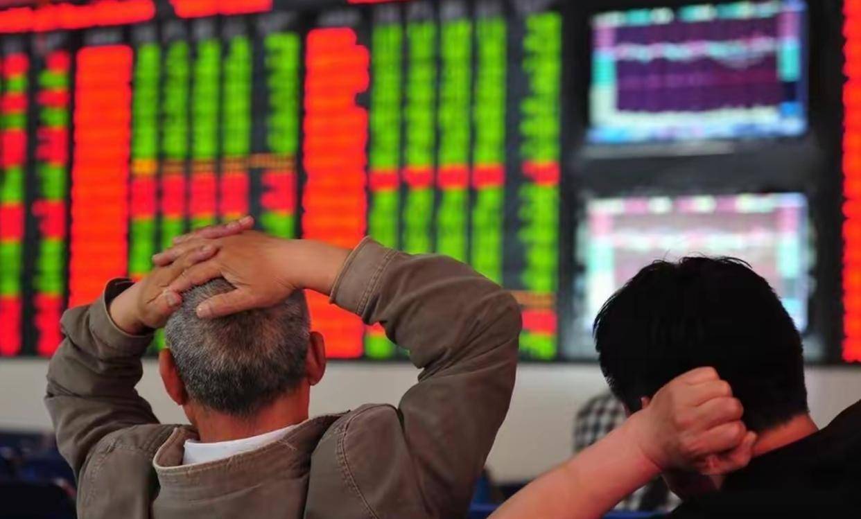 黄金、原油直线拉升，欧美股指期货和亚太股市几乎全线下跌