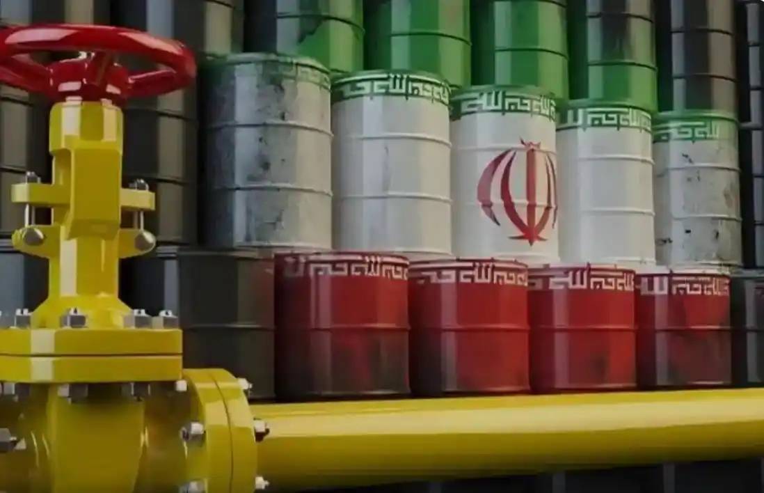 石油大逃亡!伊朗日均狂运233万桶原油,中伊铁路改写能源规则