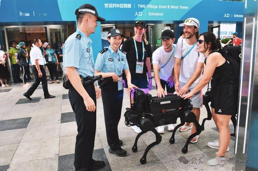 成都世运会圆满闭幕，四川公安向世界递交闪亮的“平安名片”