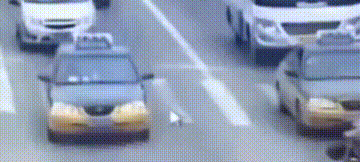 上海街头一女子突然倒地，满脸是血！很多人用过，已致多起意外！赶快赶快