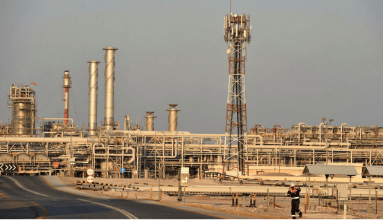 中美刚挂断电话,白宫就收到坏消息,1800万桶原油,被中国拒之门外