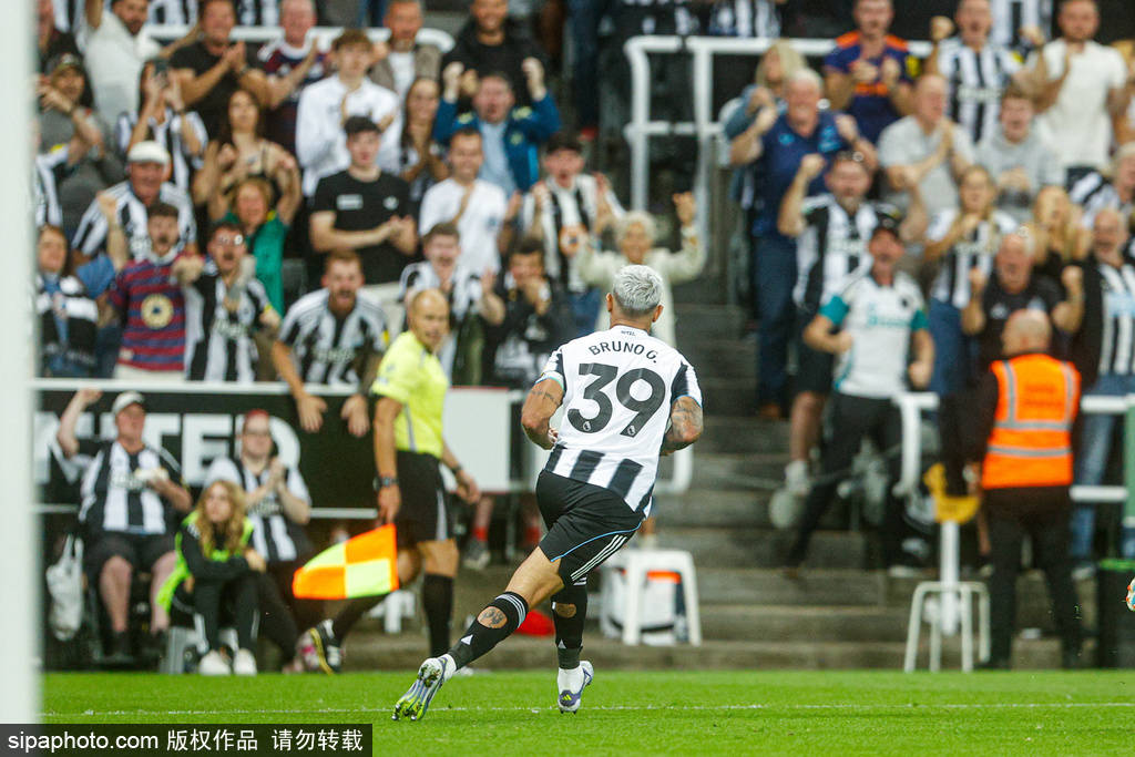 英超-埃基蒂克破门16岁新星第100分钟绝杀 利物浦3-2十人纽卡