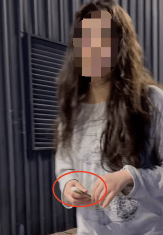 广州3名健身搭子制伏追小孩的持刀女子后遭网暴，当事人发声：有人说我们和持刀者是一伙，我也很害怕，已经几天没睡好觉了