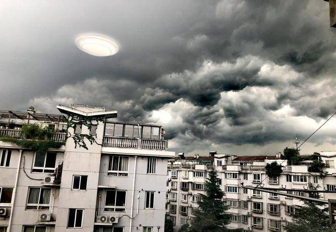 美国会公布UFO被地狱火导弹击中，如此攻击外星人是不是太莽撞了