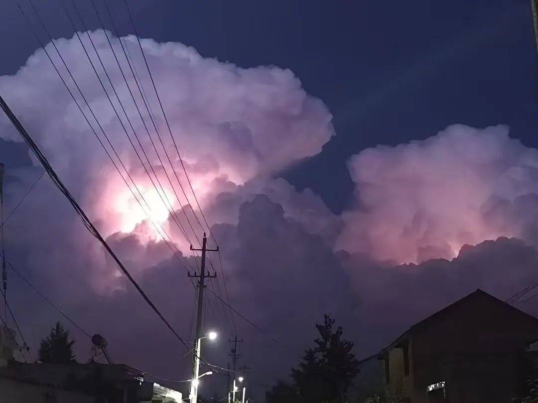 昨夜，徐州天空拍到罕见的一幕！“嘘，我在焊我的UFO”