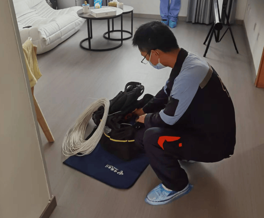 免费移机、网关换新 上海电信织起“无碍”网络