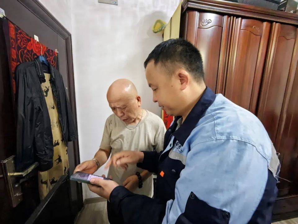 免费移机、网关换新 上海电信织起“无碍”网络