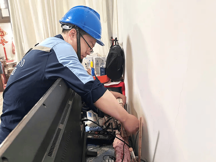 从“免费移机”到“网关焕新” 上海电信织起“无碍”网络