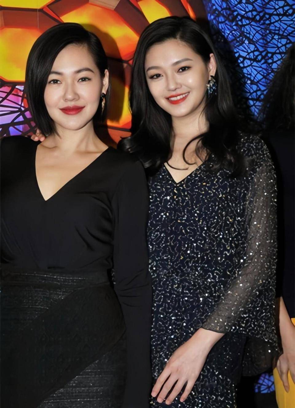 大S离世半年未办葬礼，小S借金钟奖消费大S，遭全网质疑太做作