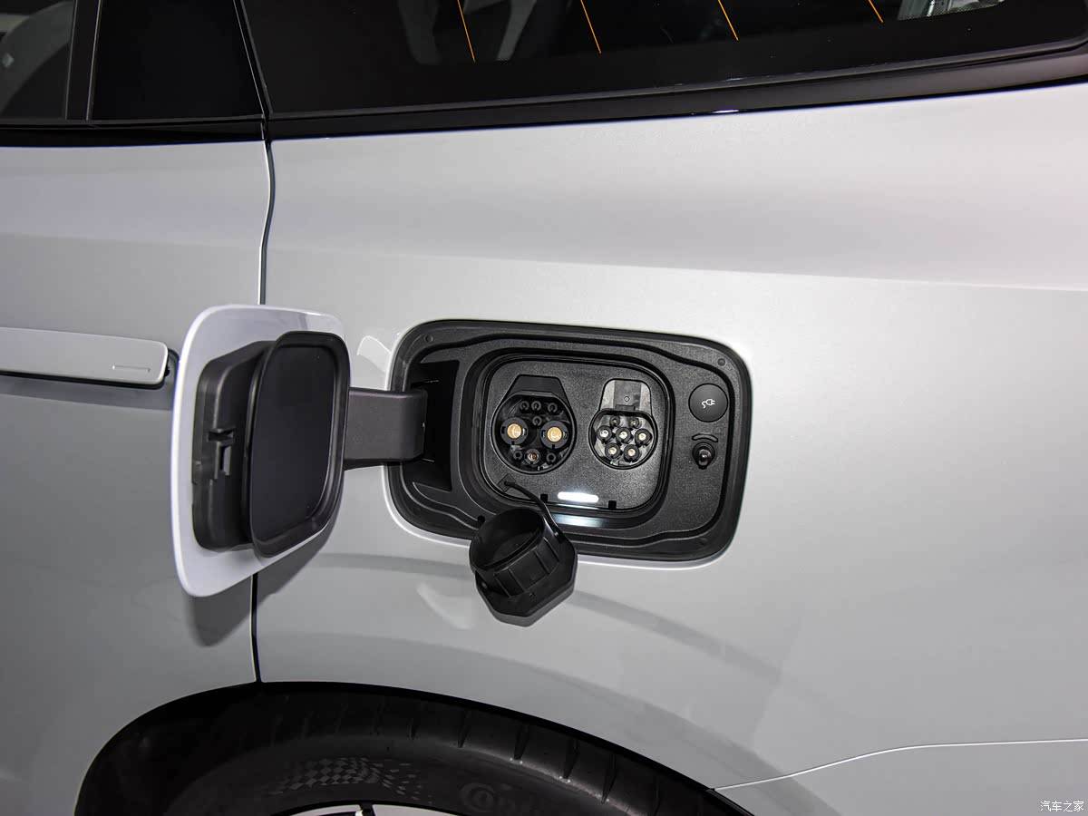 沃尔沃品牌99周年双9齐发！沃尔沃ES90/EX90将于4月15日发布